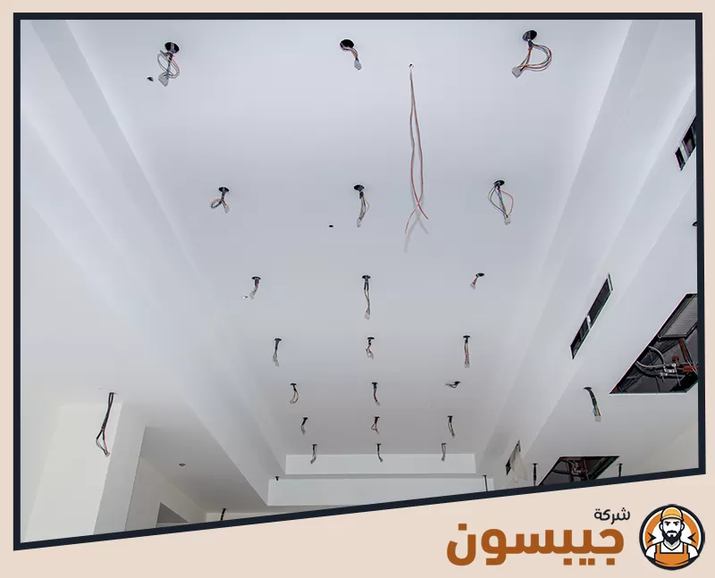 قبل التصميم وبعد إنهاء تركيب الجبس